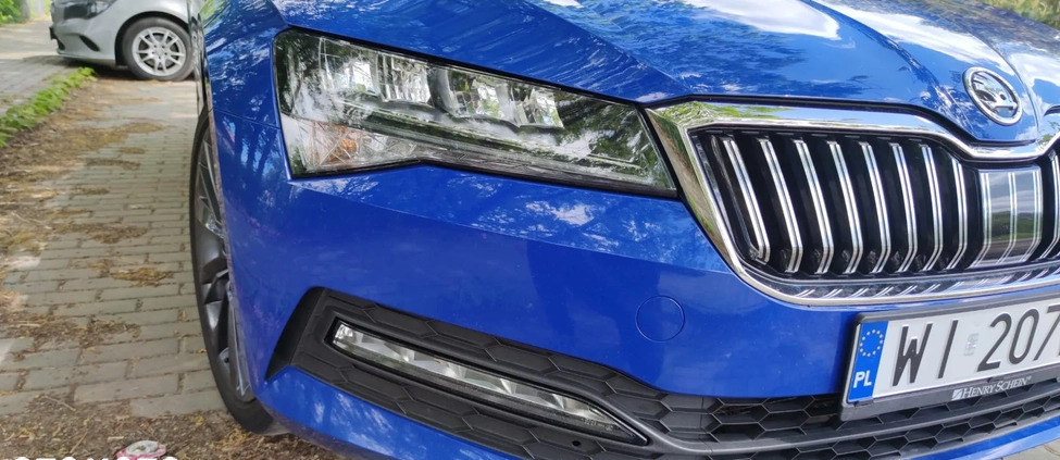 Skoda Superb cena 86838 przebieg: 165600, rok produkcji 2020 z Skawina małe 562